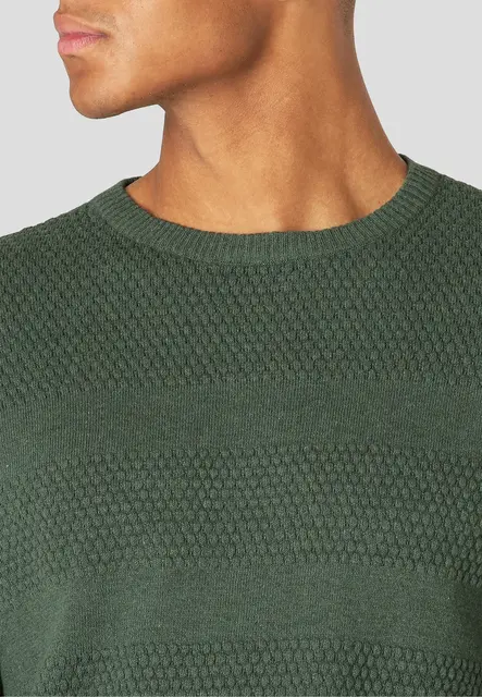 538177